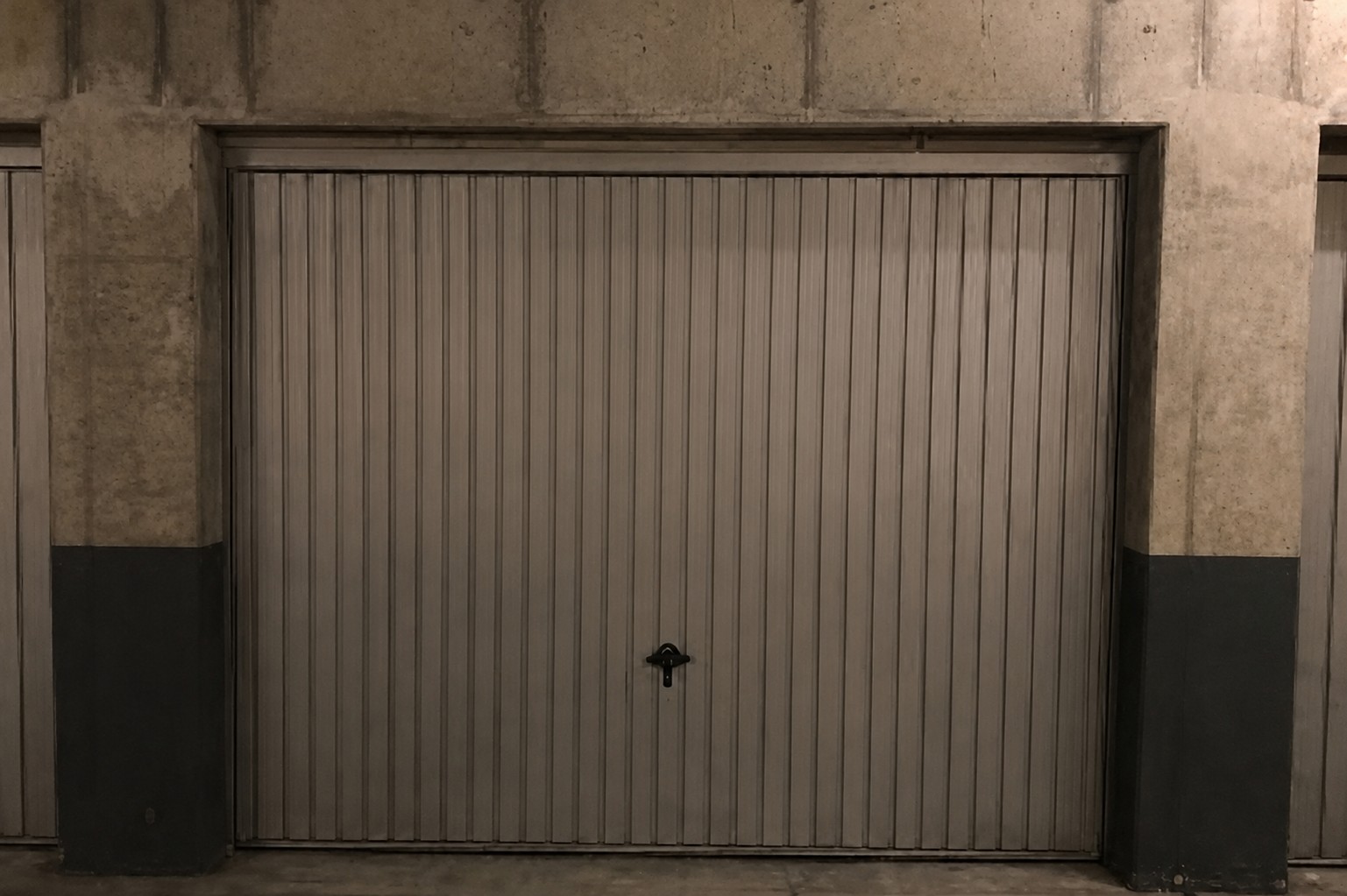 Maaseik | Garagebox met ruime berging | Kloosterbempden